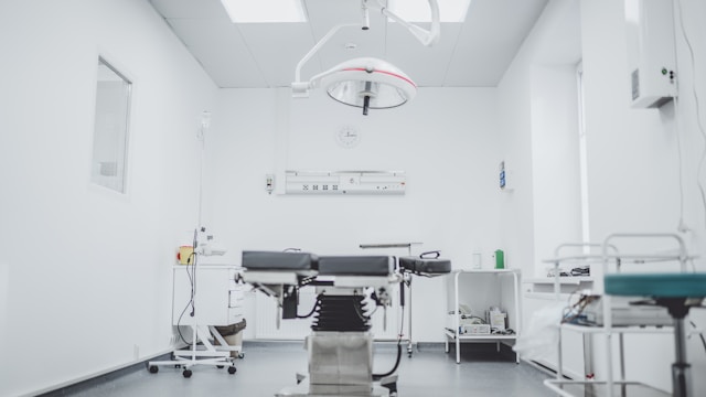 Dr. Hatem Abdel Hamid Darwish Clinic – October Branch